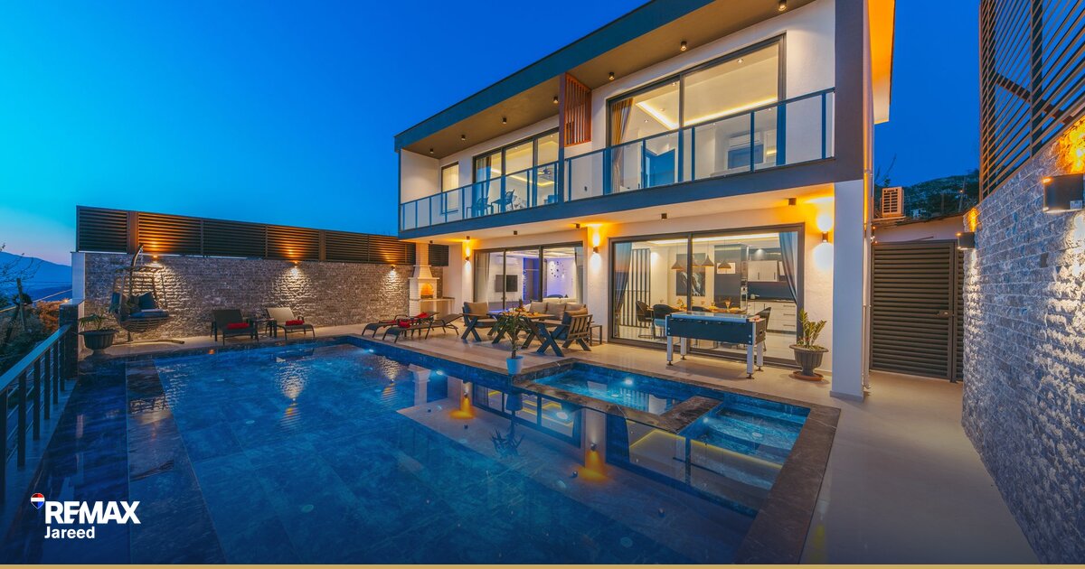 Mona Azab — RE/MAX Jareed Hat-trick deals reel