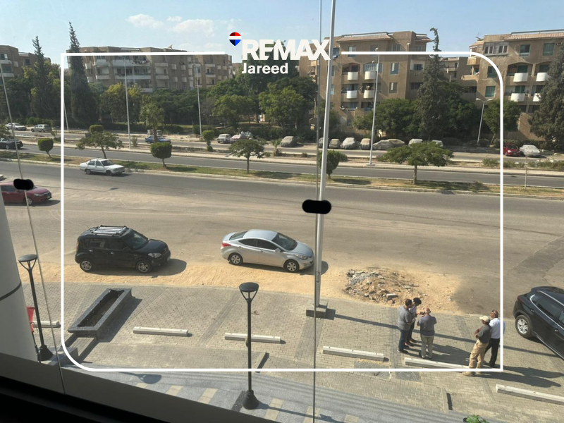 Silver mall - Photo 8