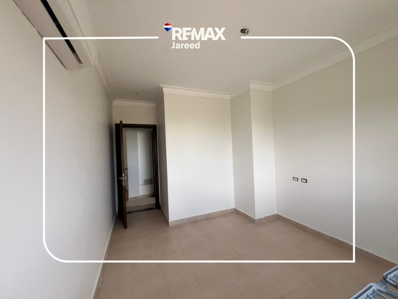 appartment for rent in grand heights - Photo 4