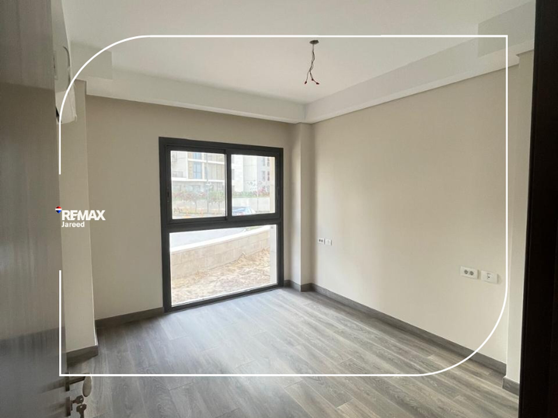 Zed West Ground floor + private garden - Photo 3
