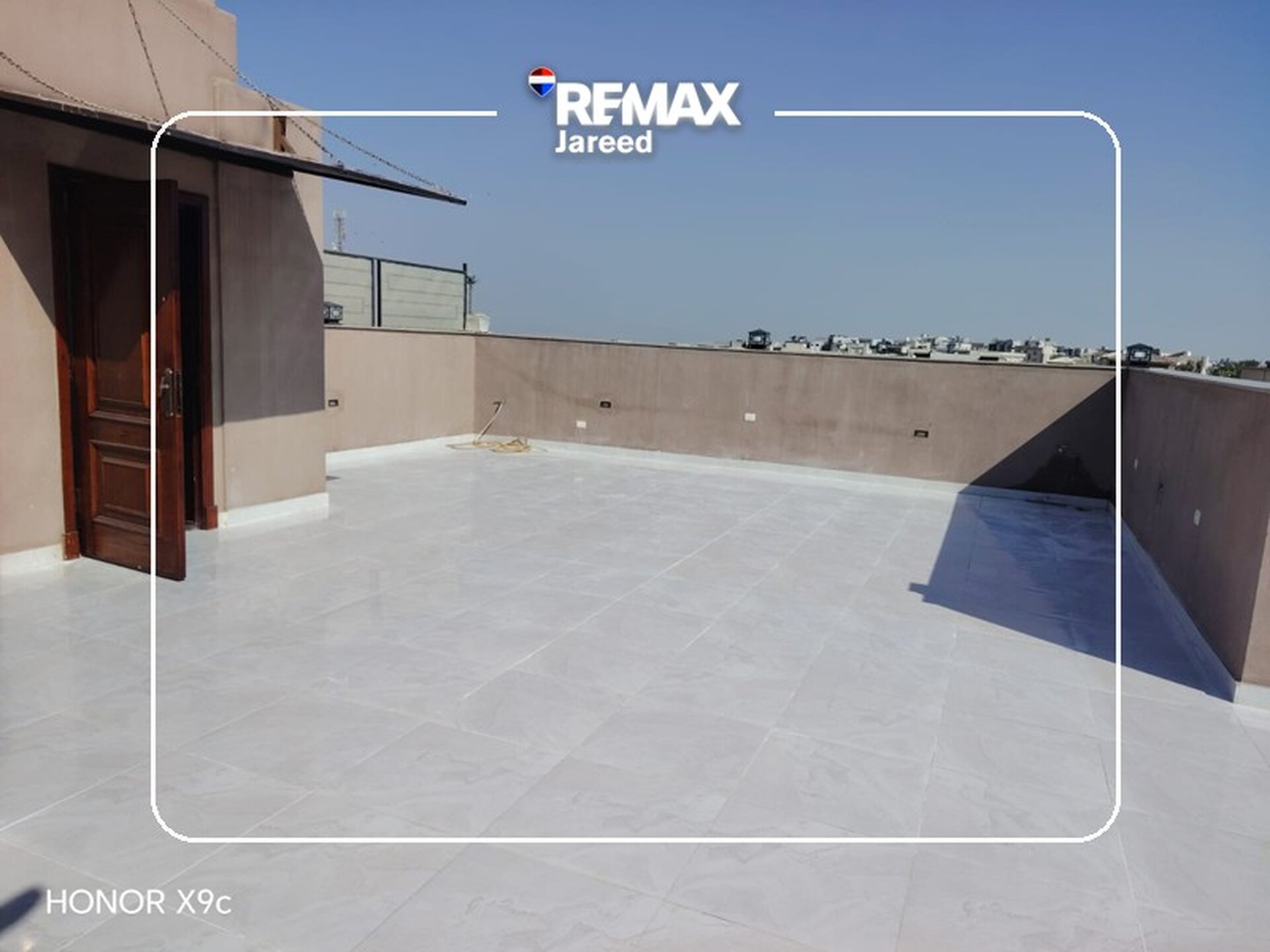 Studio for rent in Zayed Regency - Photo 15