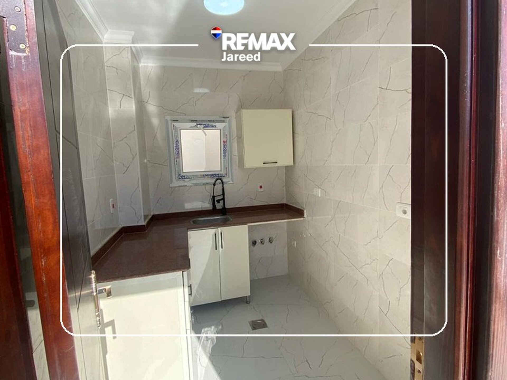 Studio for rent in Zayed Regency - Photo 6