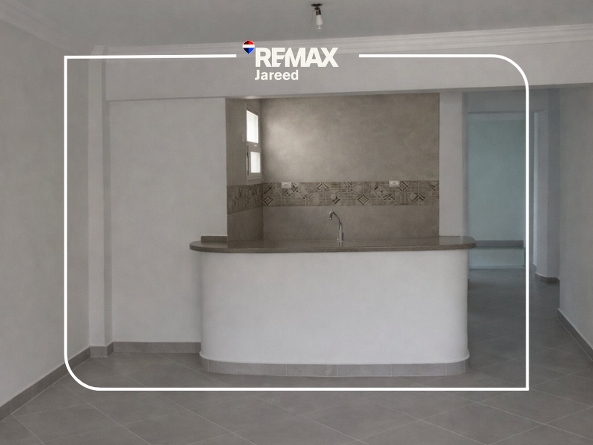  Charming Chalet with Private Garden for Sale in Marseilia Beach 4 - Photo 9