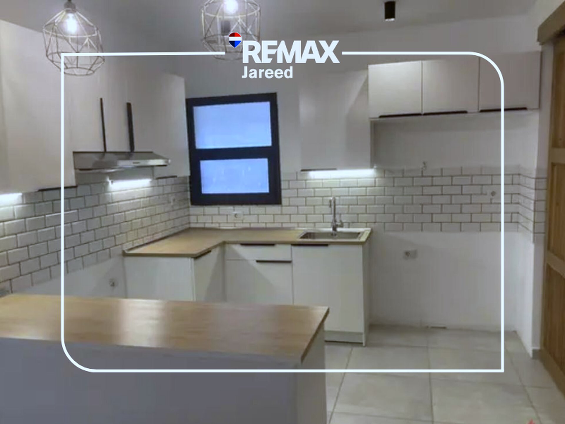 Fully finished apartment with kitchen and Acs in Westown sodic - Photo 11