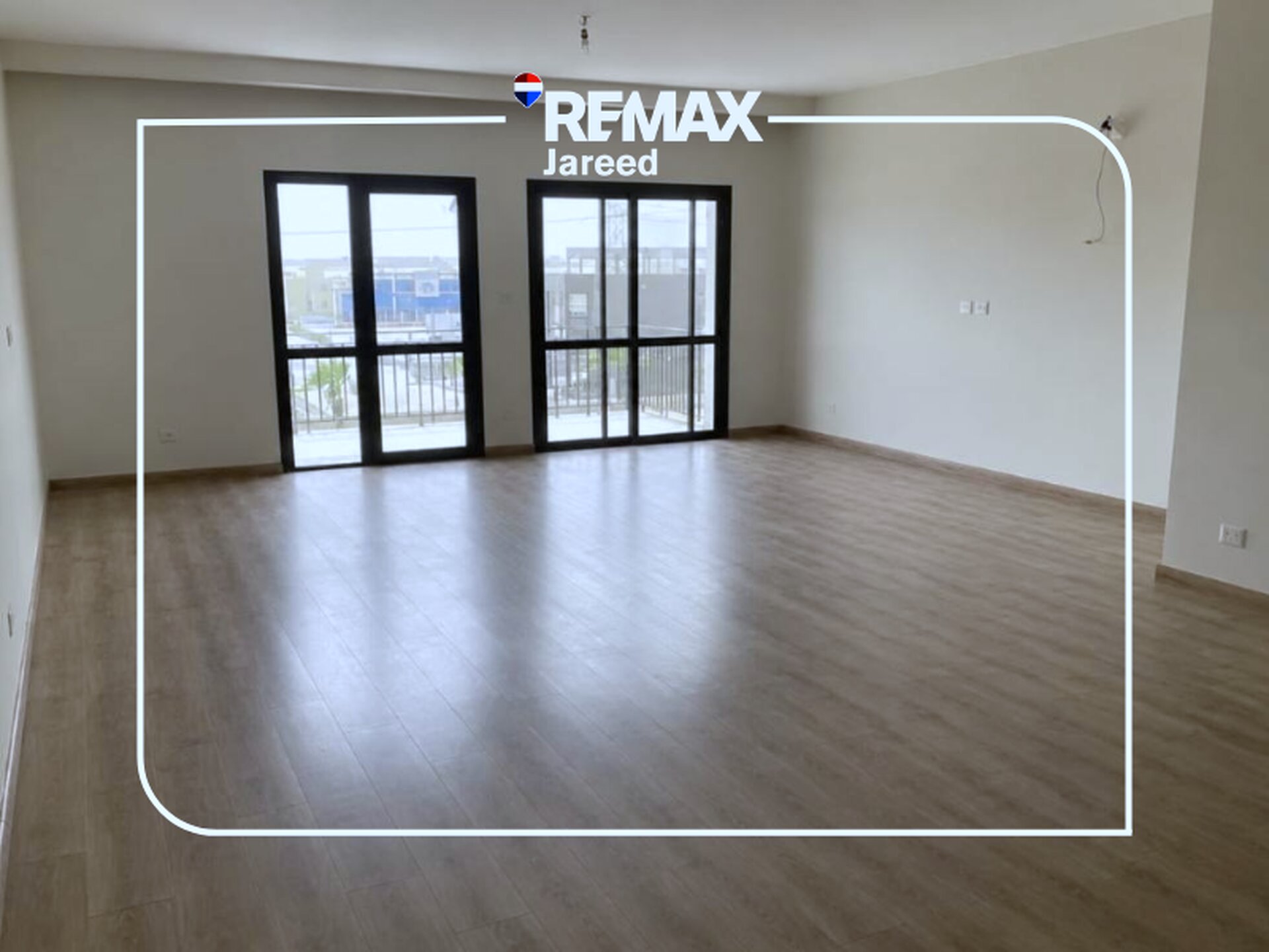 Fully finished apartment with kitchen and Acs in Westown sodic - Photo 2