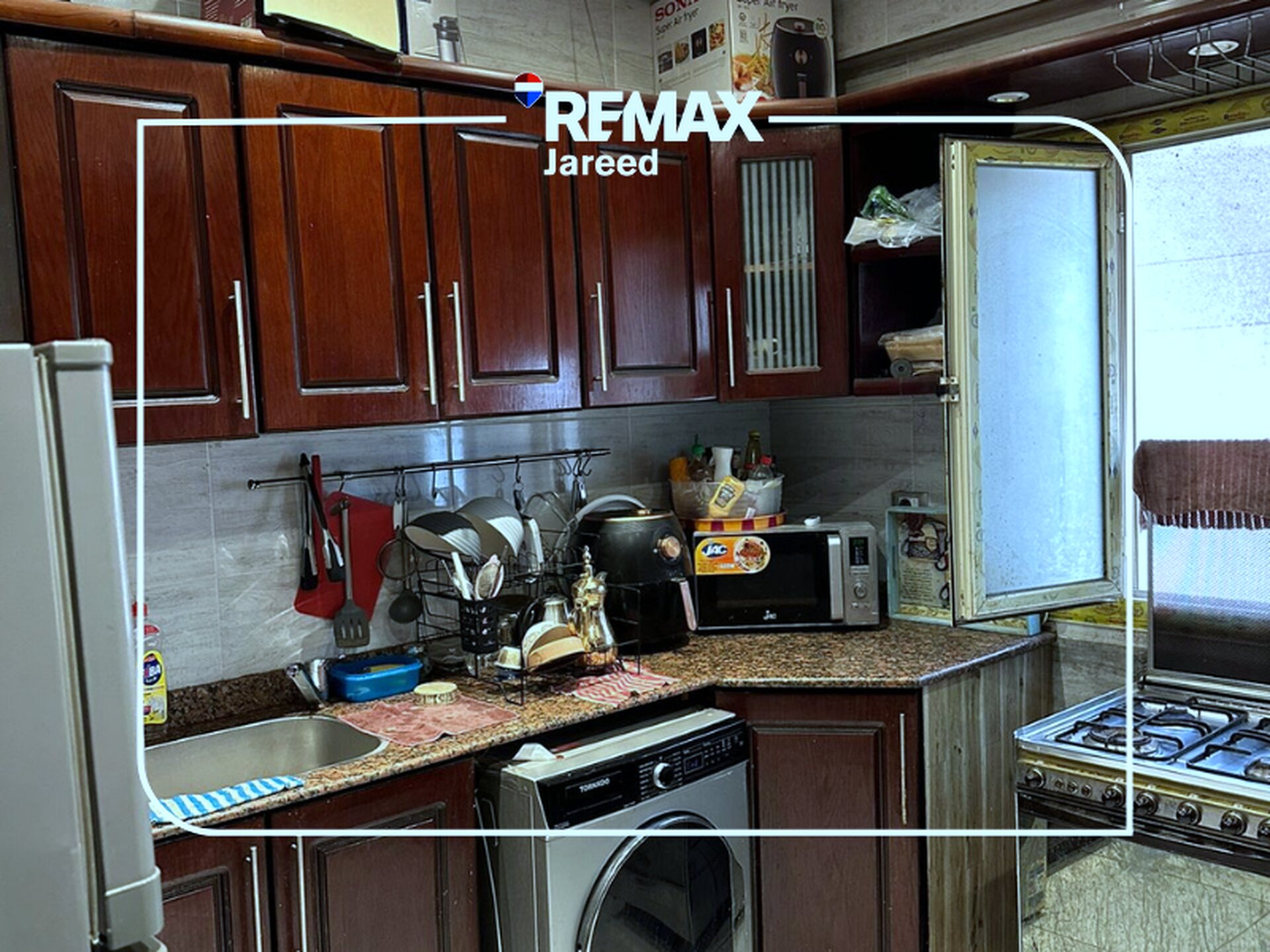 Fully finished apartment with kitchen and Acs in 8th district El sheikh zayed - Photo 3