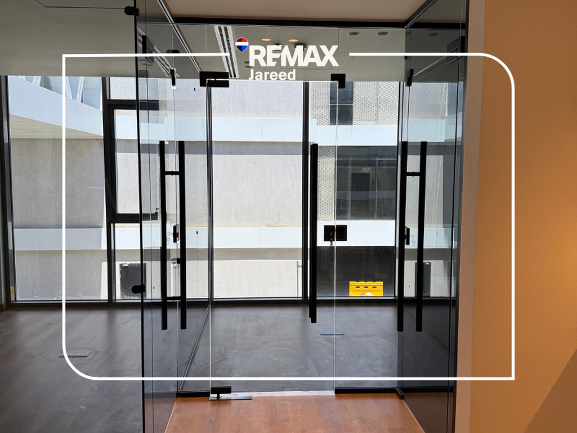 Premium Office for Rent | Golf Central, Palm Hills  Elevate your business in one of West Cairo’s most prestigious business destinations.  ✨ Ideal for businesses targeting Class A clients  📍 Location: Golf Central Mall, Palm Hills – 6th of October - Photo 39