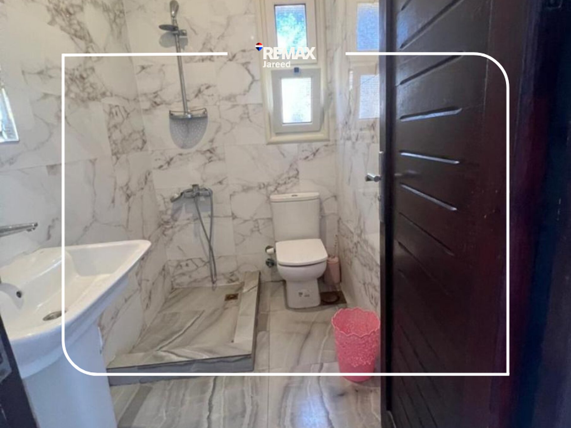 First-Row Private Pool Villa in Marina 6 - Photo 33
