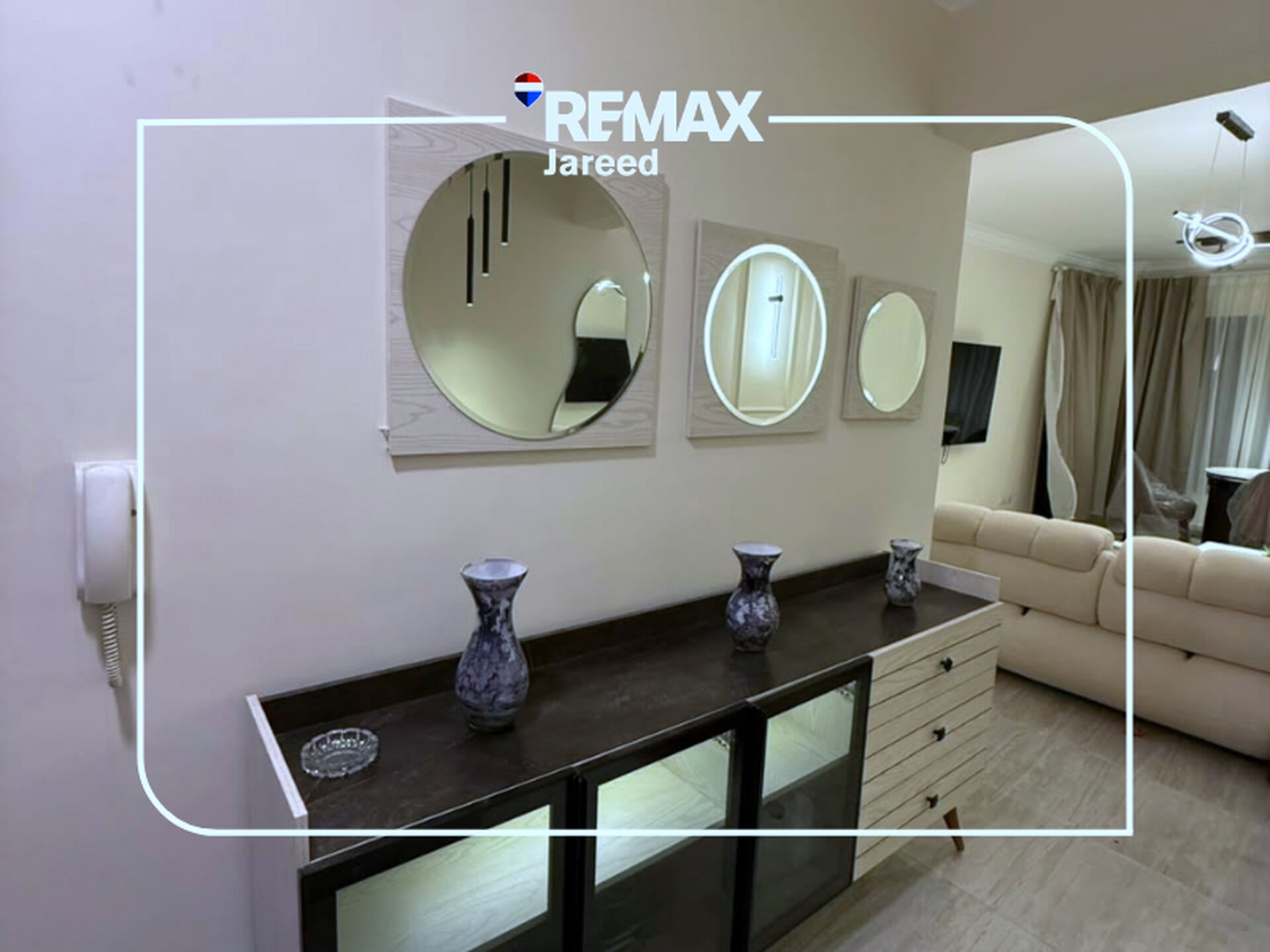 Fully furnished apartment in Janna 1 zayed - Photo 21