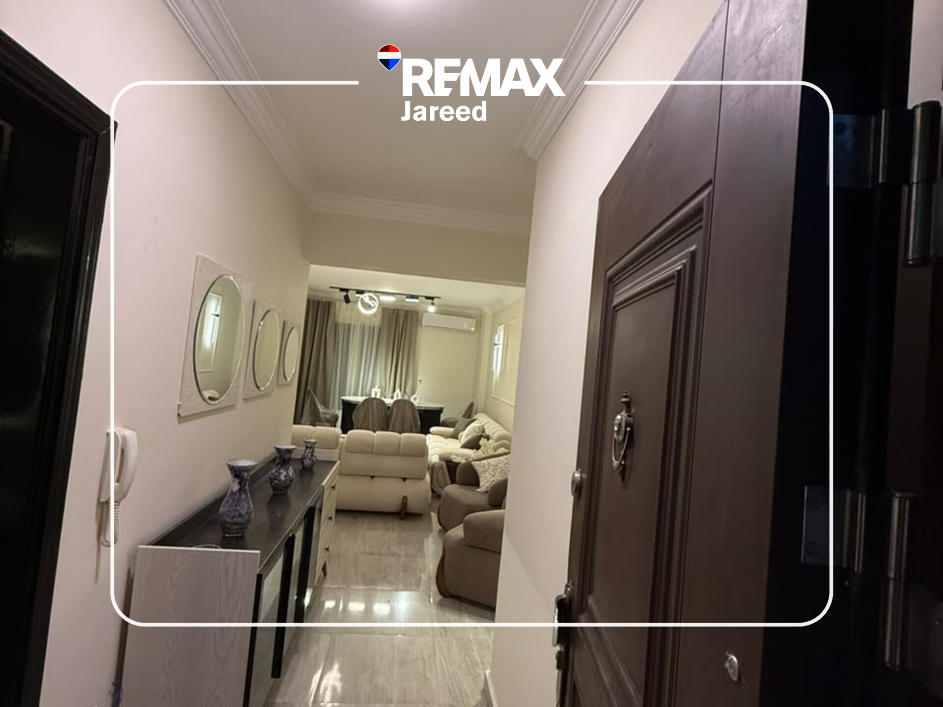 Fully furnished apartment in Janna 1 zayed - Photo 3