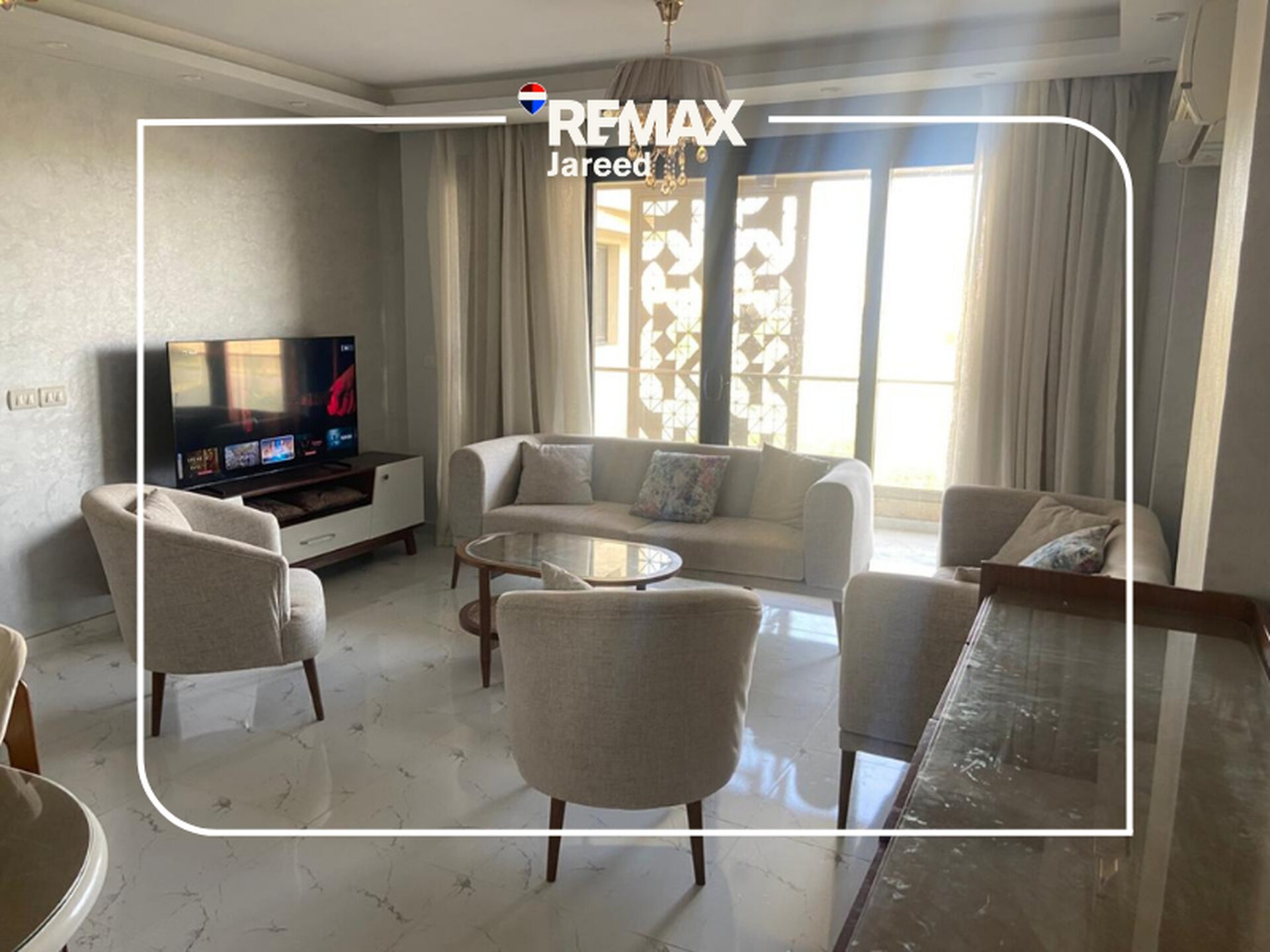 Fully furnished apartment in Badya palm hills - Photo 2