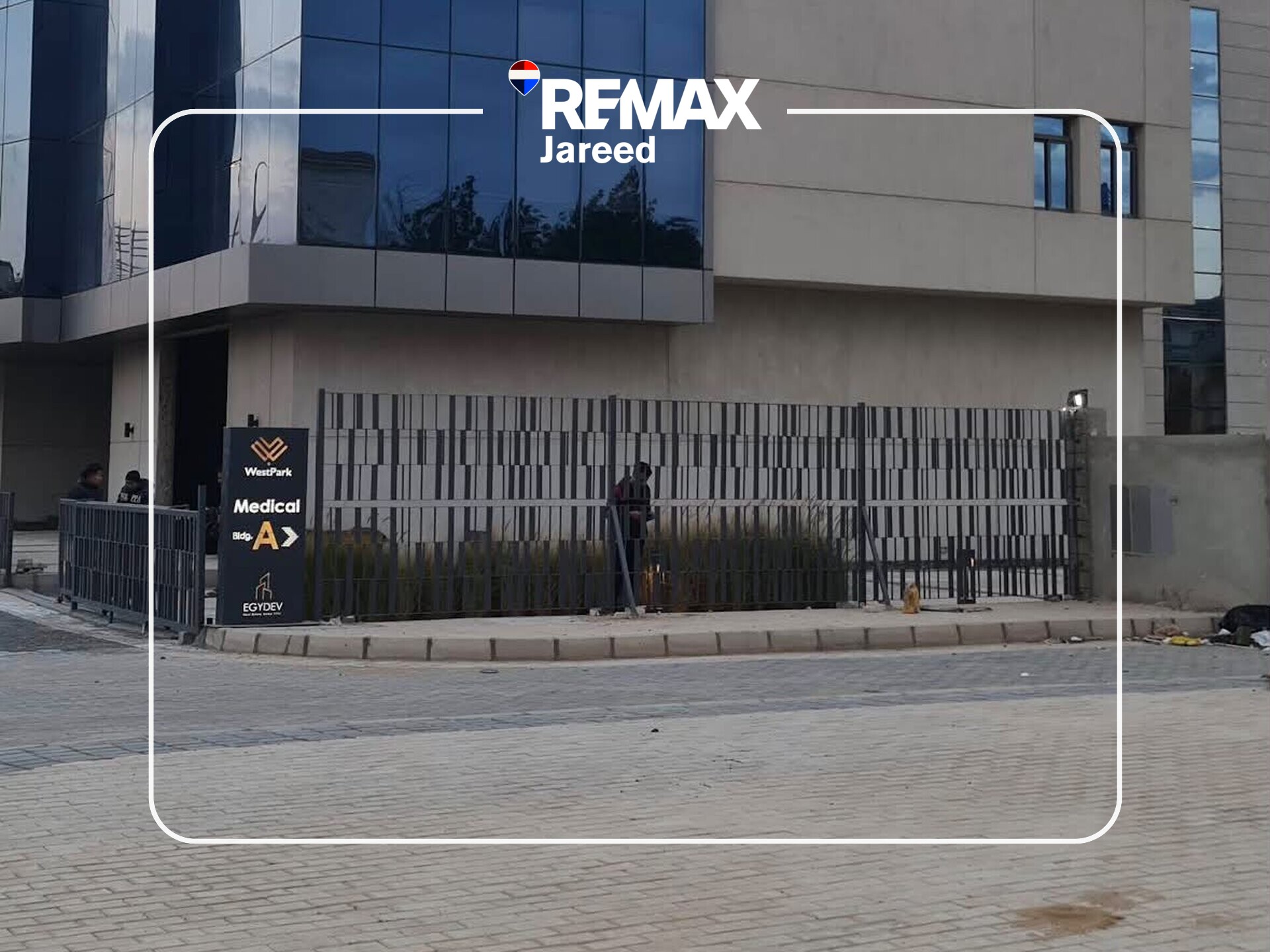 clinic for rent in west park - Photo 13