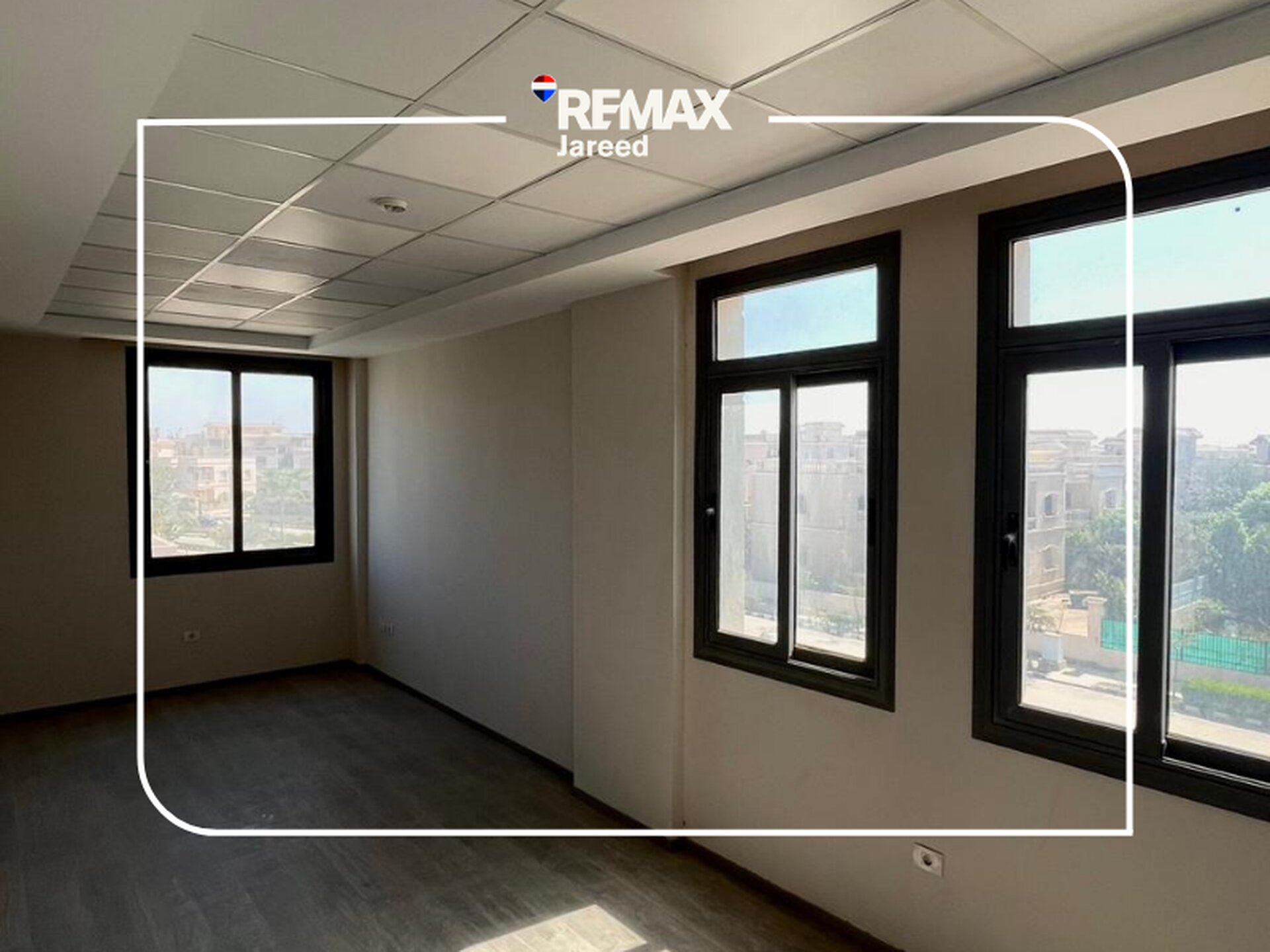 clinic for rent in west park - Photo 19