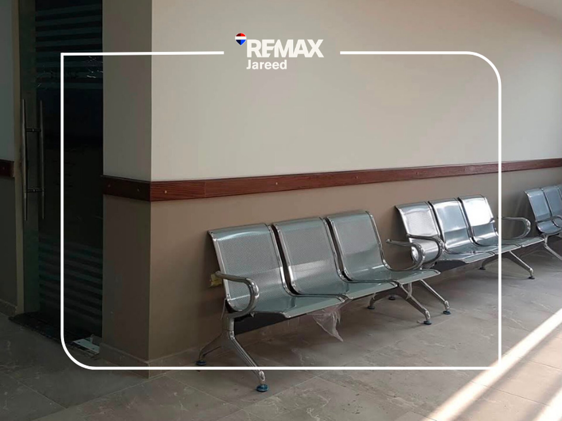 clinic for rent in west park - Photo 22