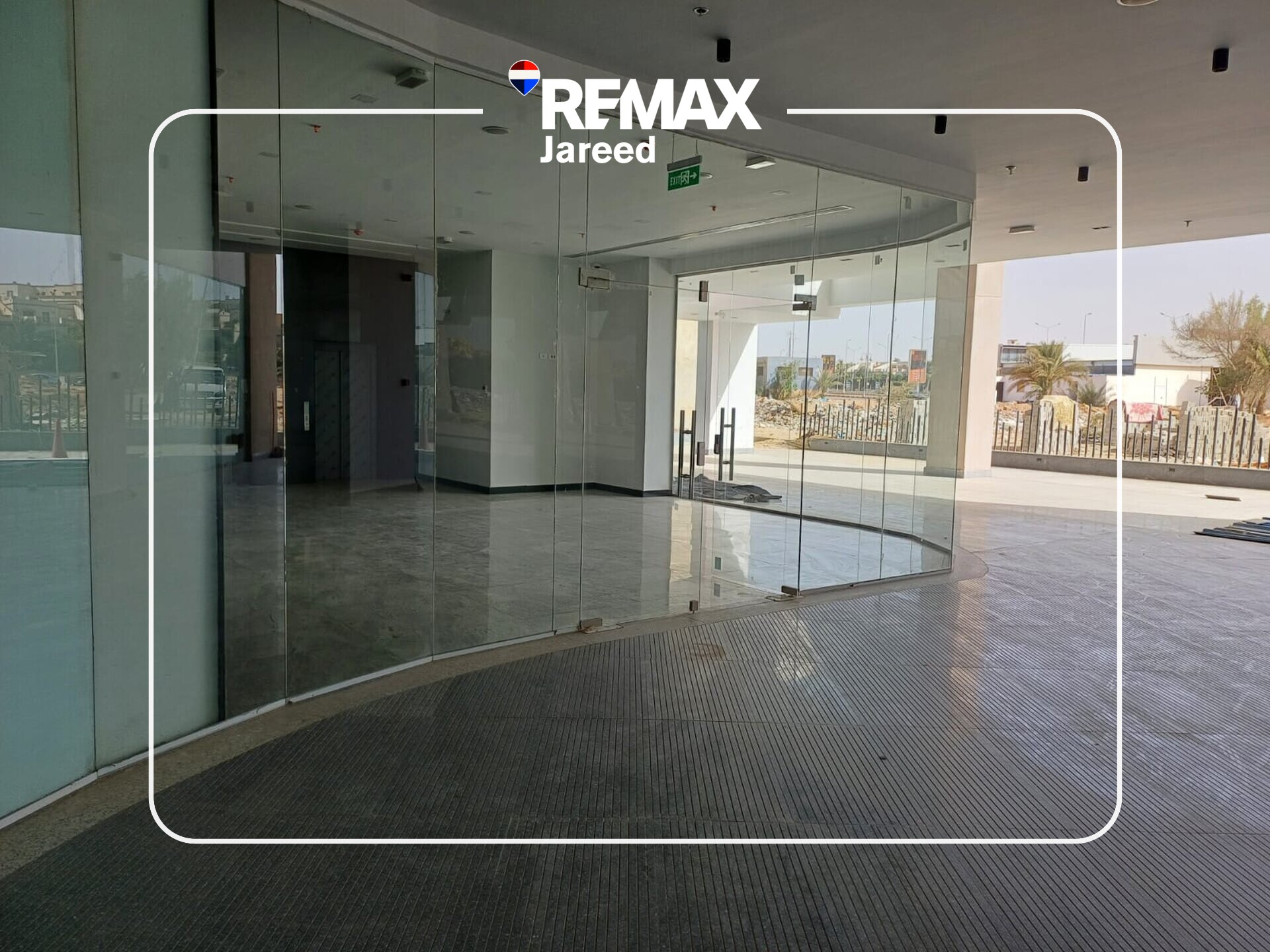 clinic for rent at centro mall zayed - Photo 10