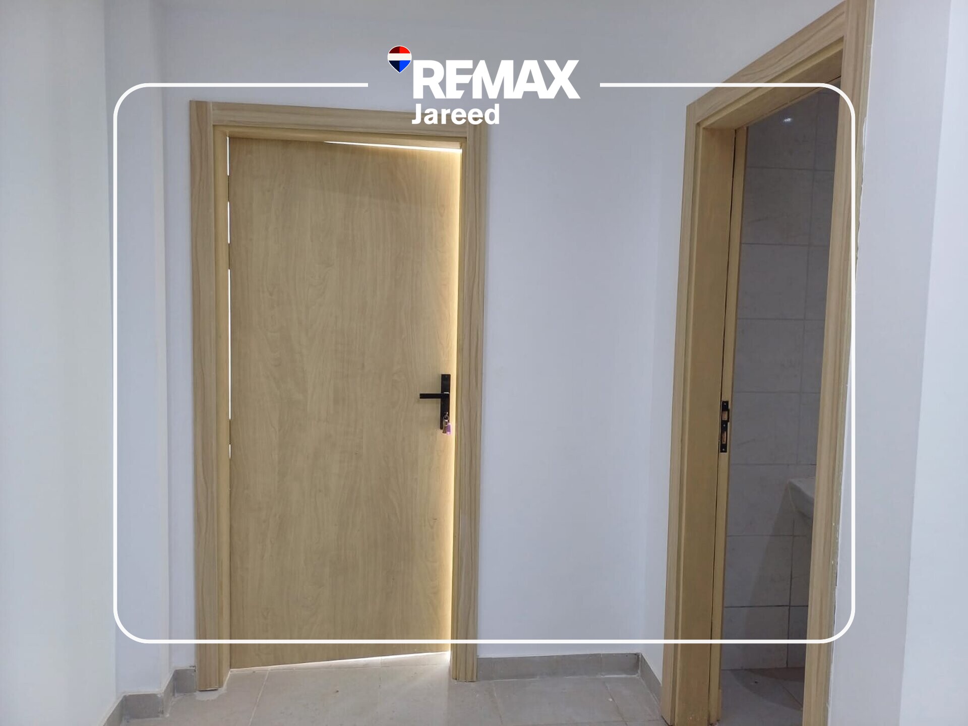 clinic for rent at centro mall zayed - Photo 11