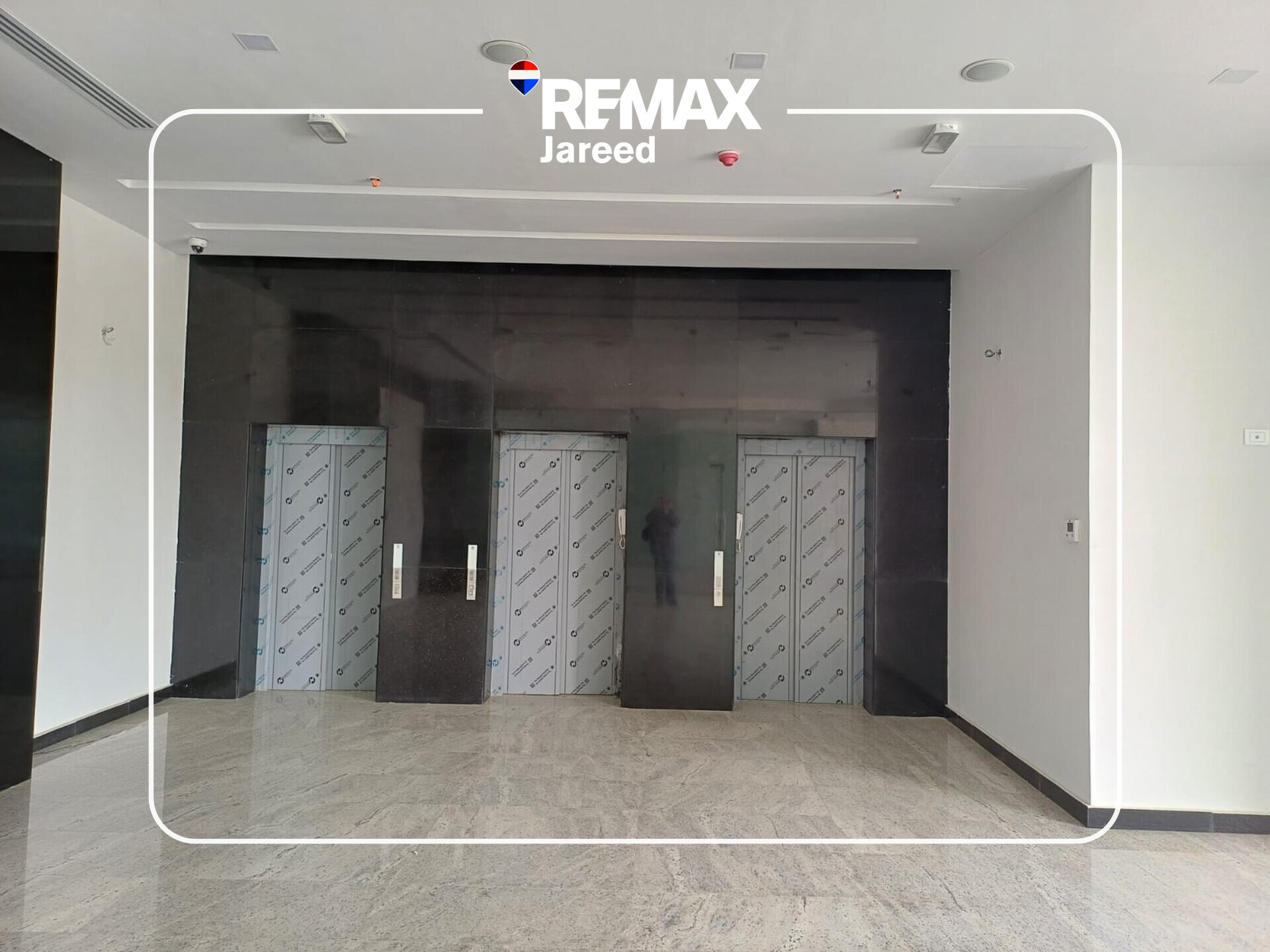 clinic for rent at centro mall zayed - Photo 13