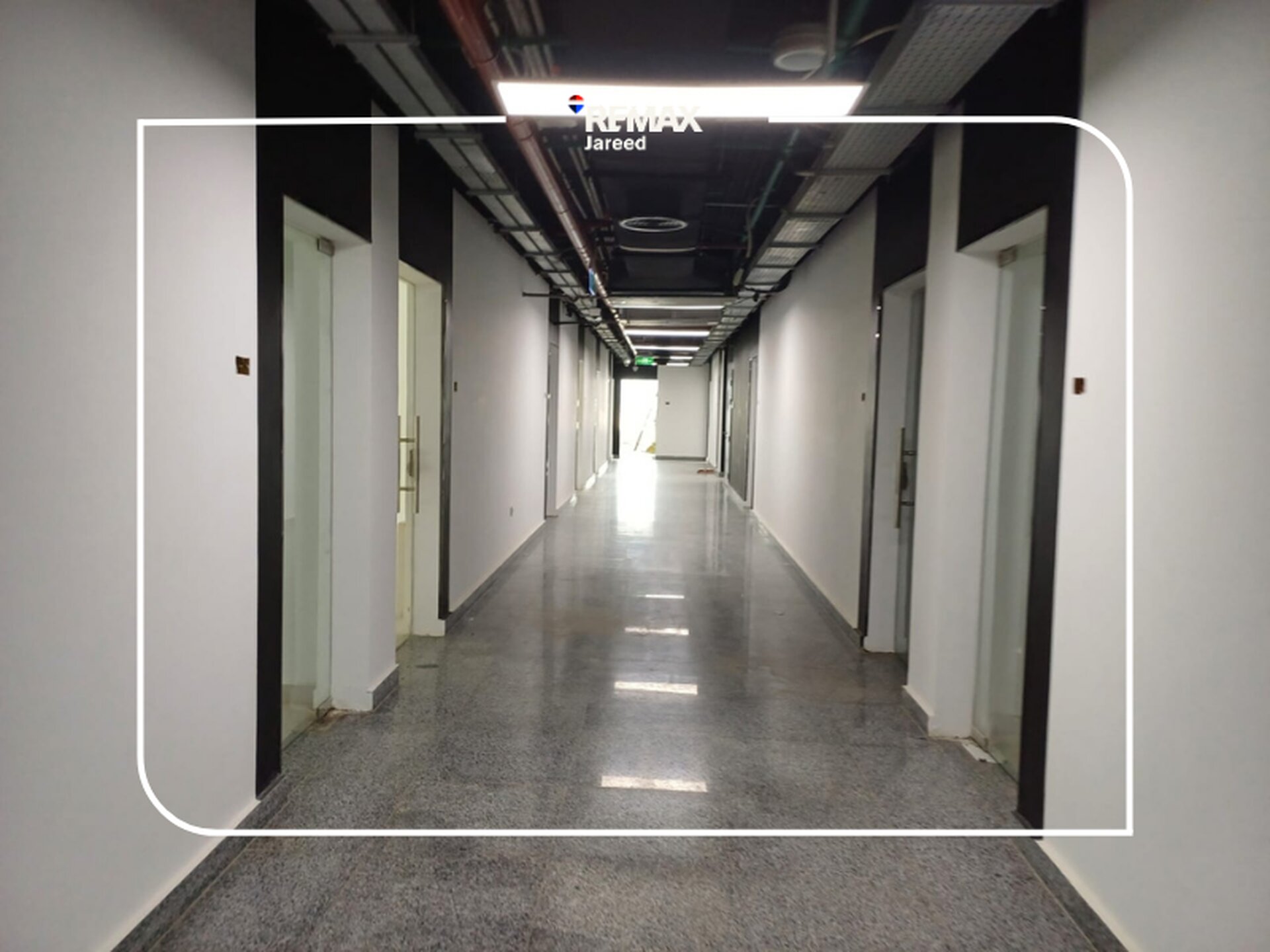 clinic for rent at centro mall zayed - Photo 15