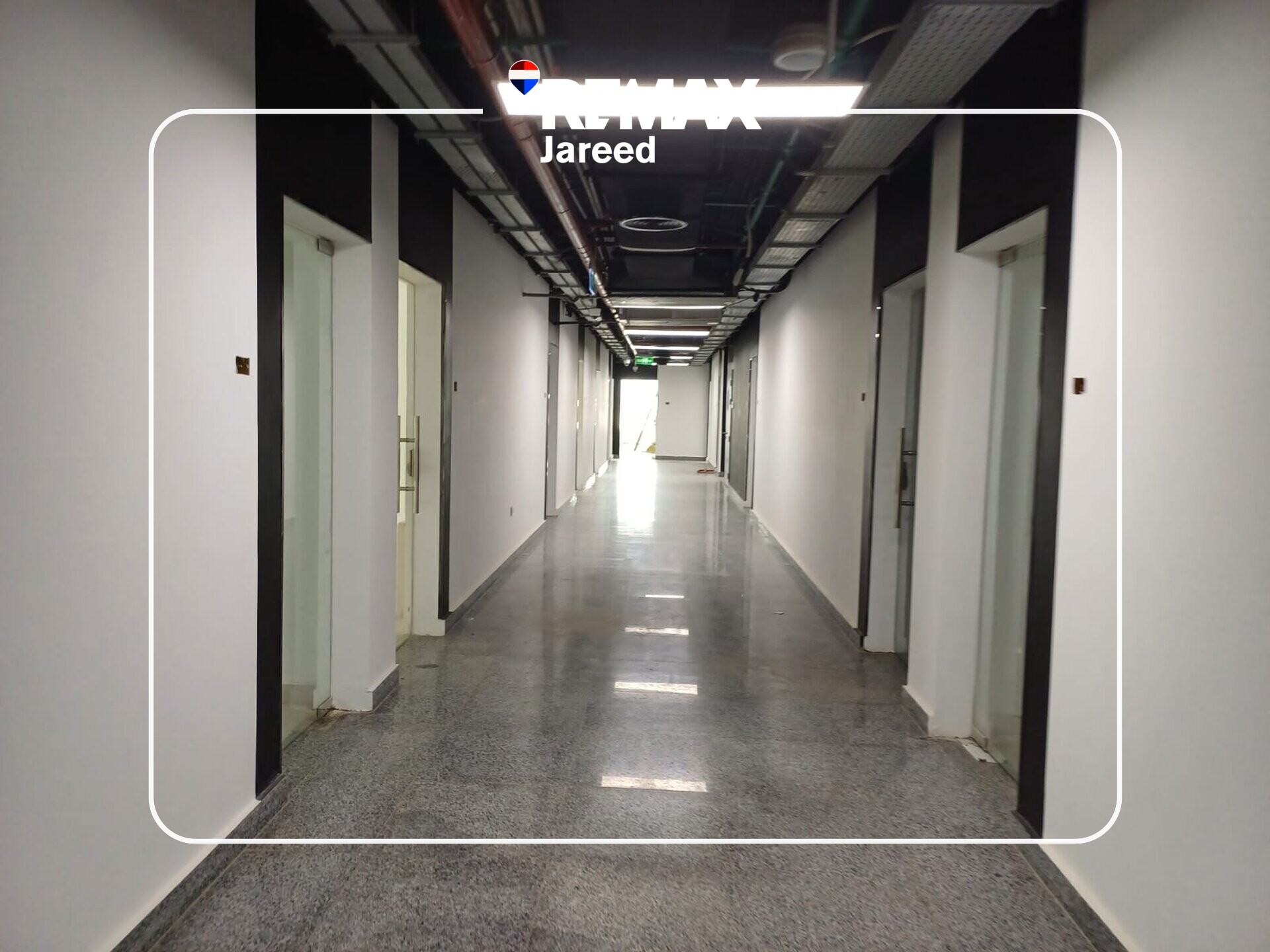 clinic for rent at centro mall zayed - Photo 3