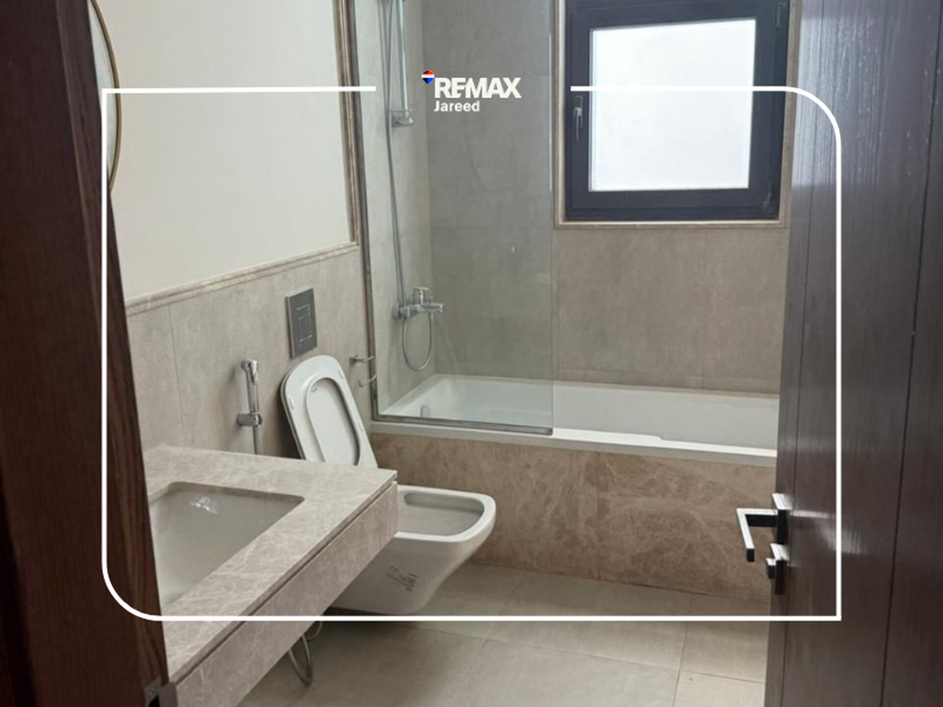 Fully finished apartment for sale in Aeon Towers - Photo 21