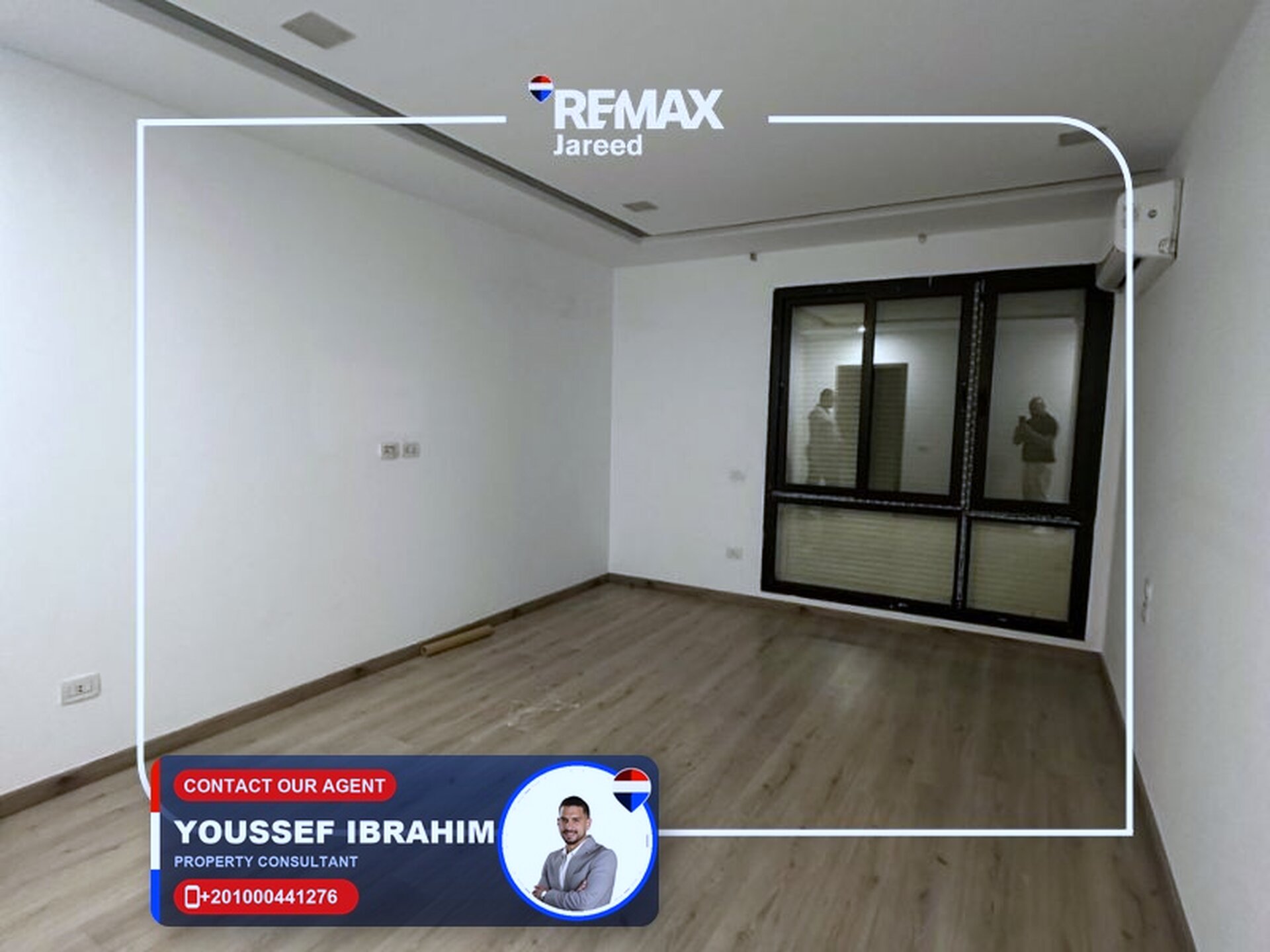 Duplex for rent in Westown — Photo 1
