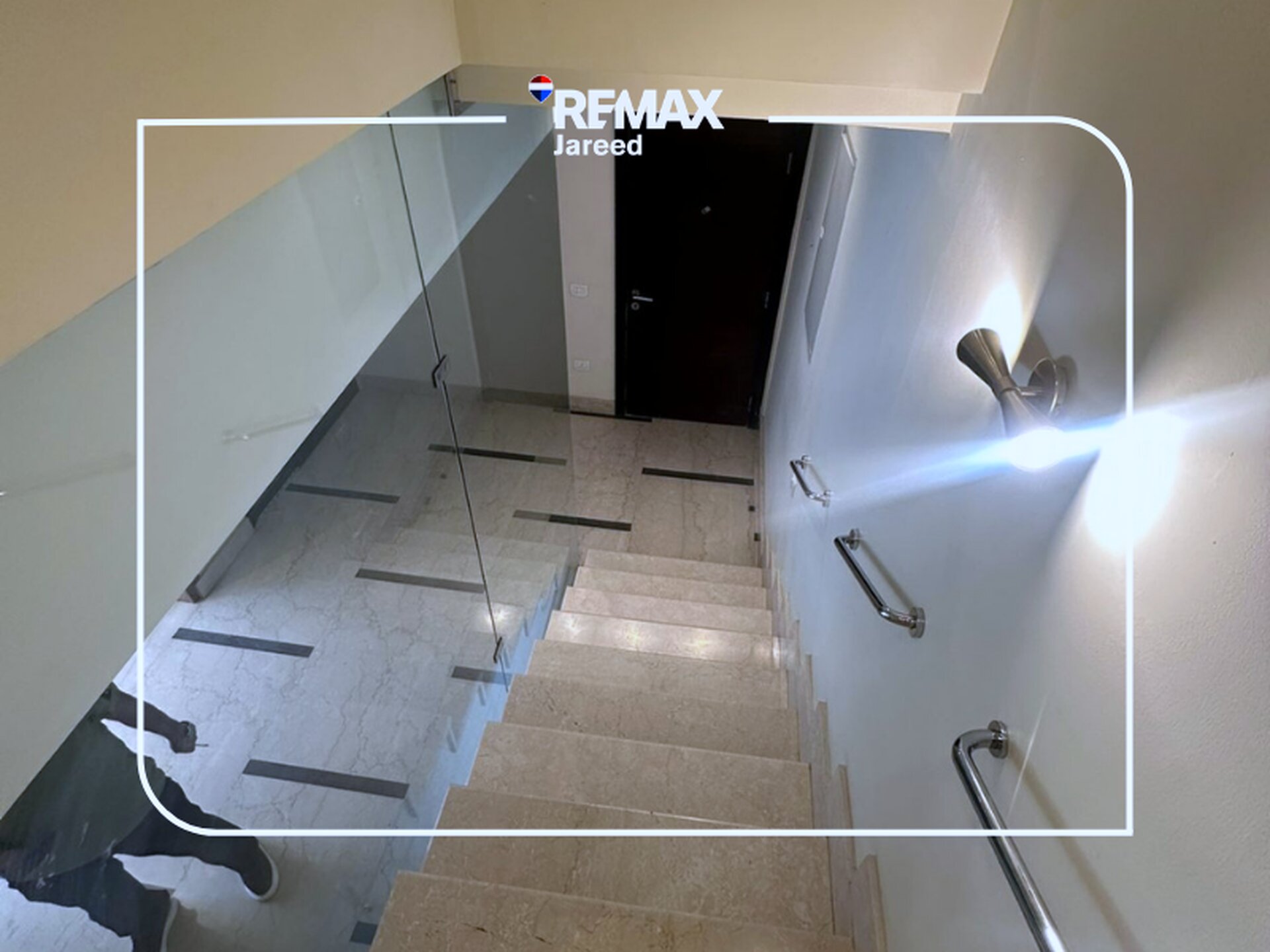 Duplex for rent in Westown - Photo 17