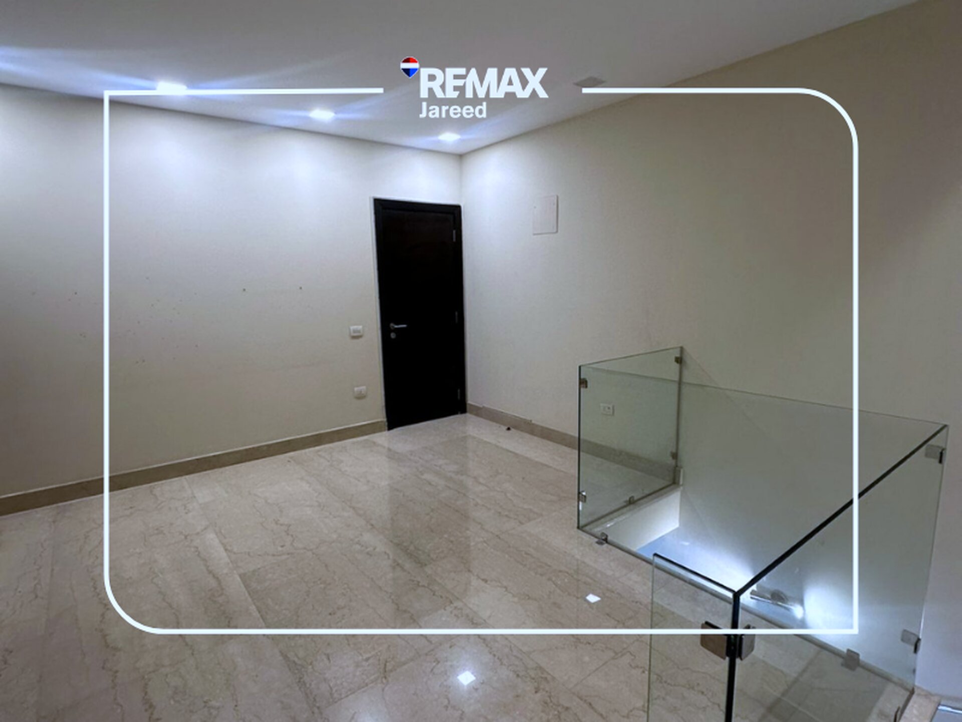 Duplex for rent in Westown - Photo 19