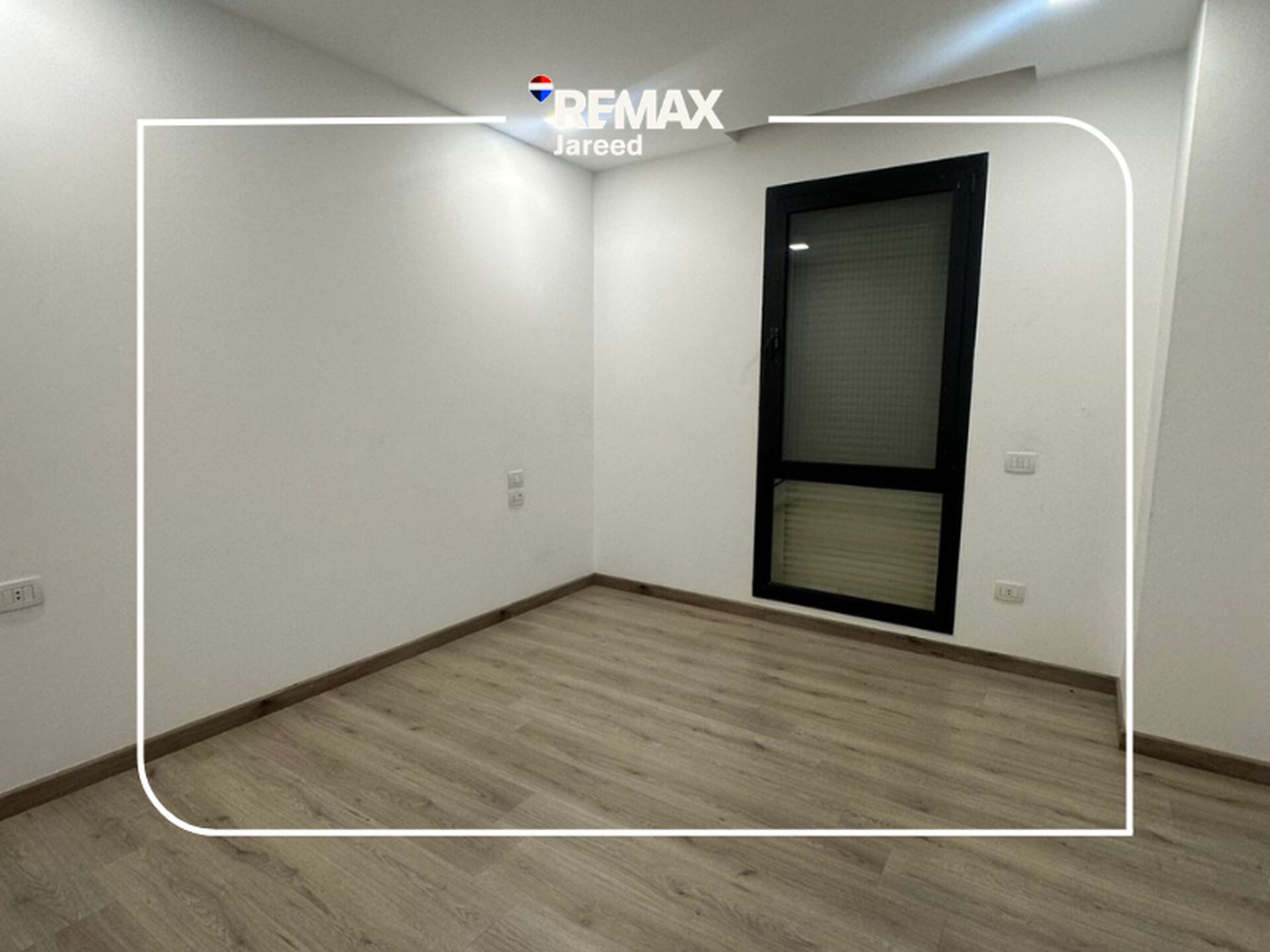 Duplex for rent in Westown - Photo 23
