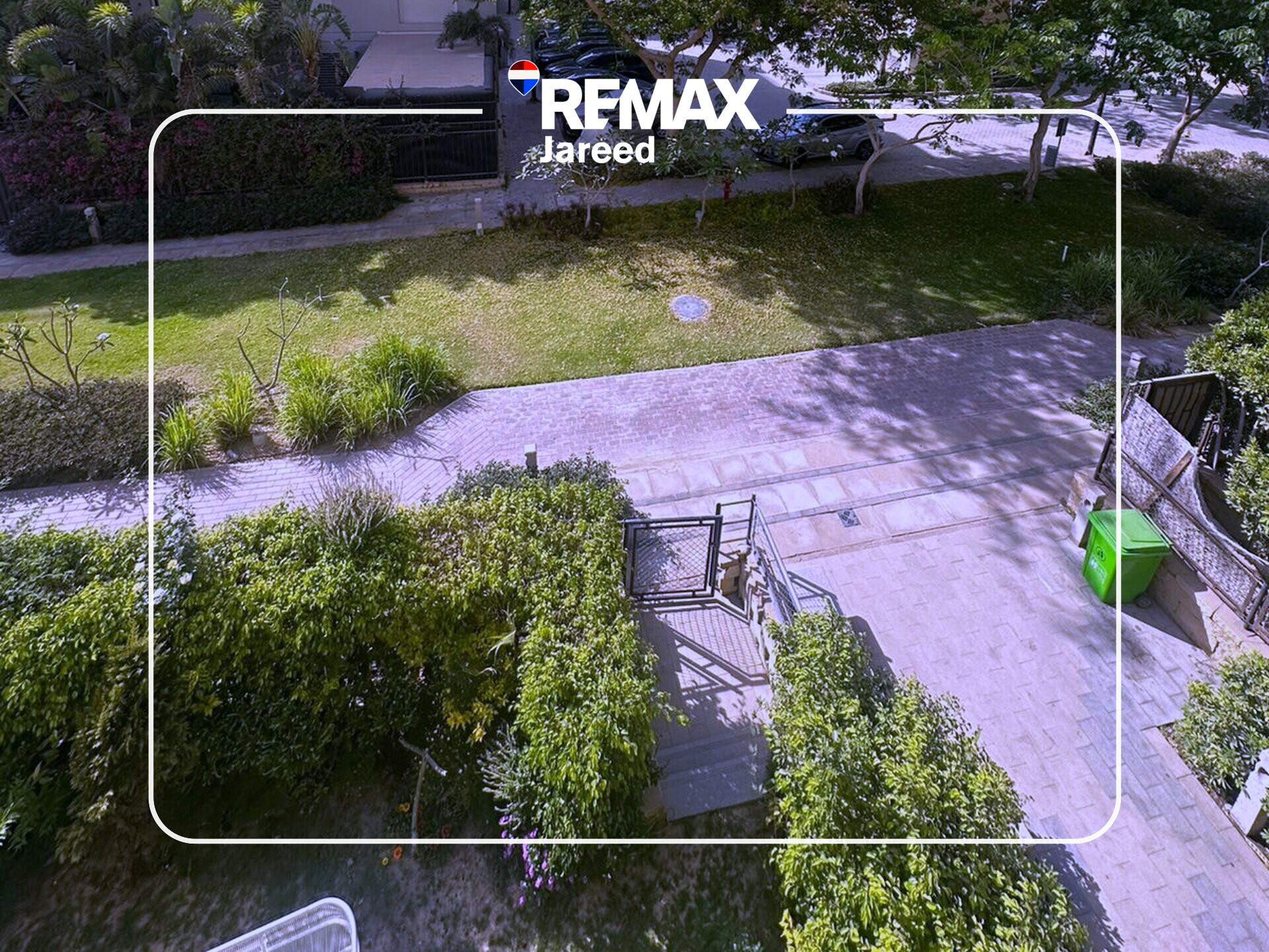 Duplex for rent in Westown - Photo 9