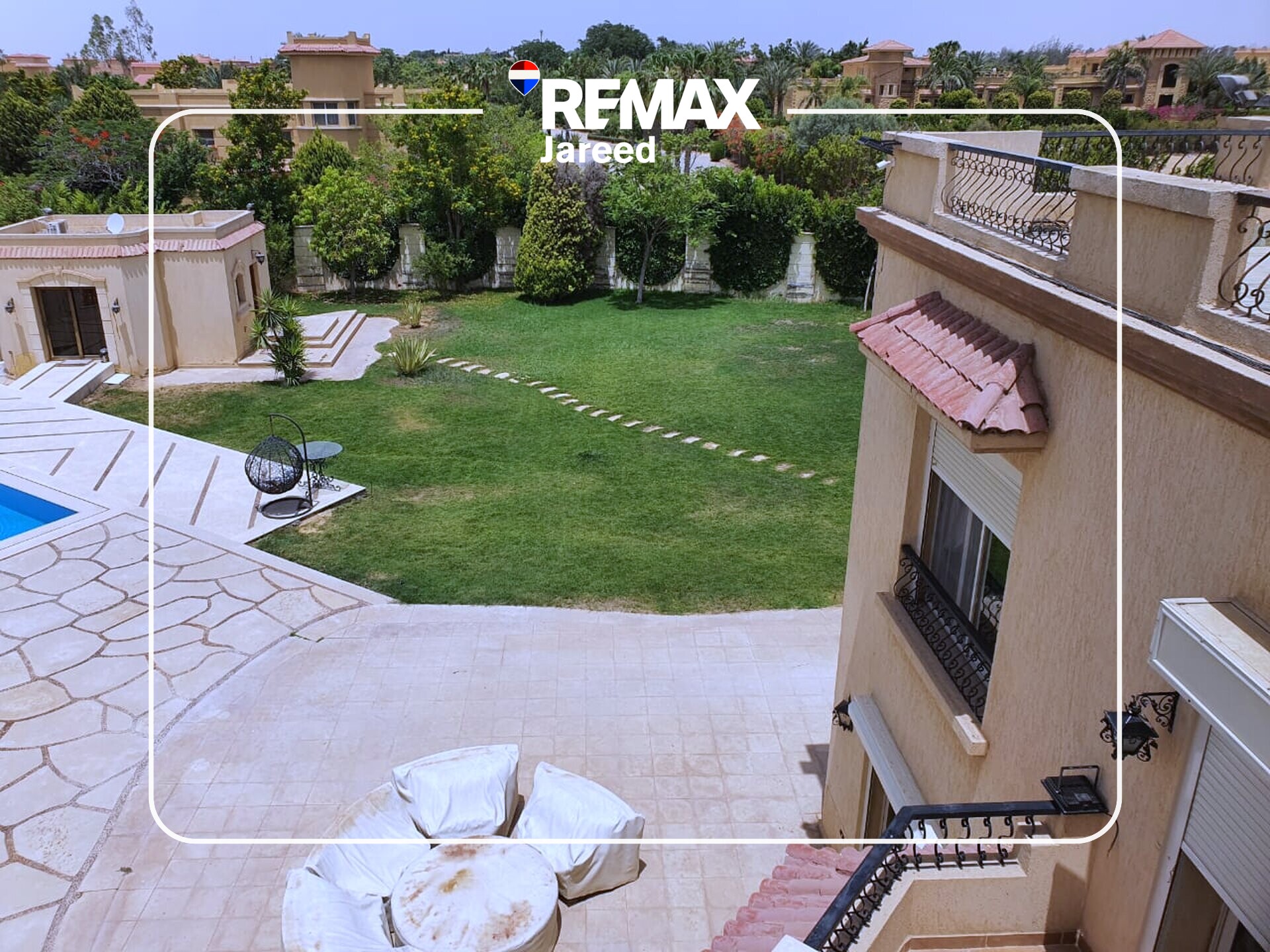 For Rent | Luxury Furnished Standalone Villa | 360 sqm BUA | Expansive Garden & Private Swimming Pool on 4,200 sqm of Prime Land - Photo 2