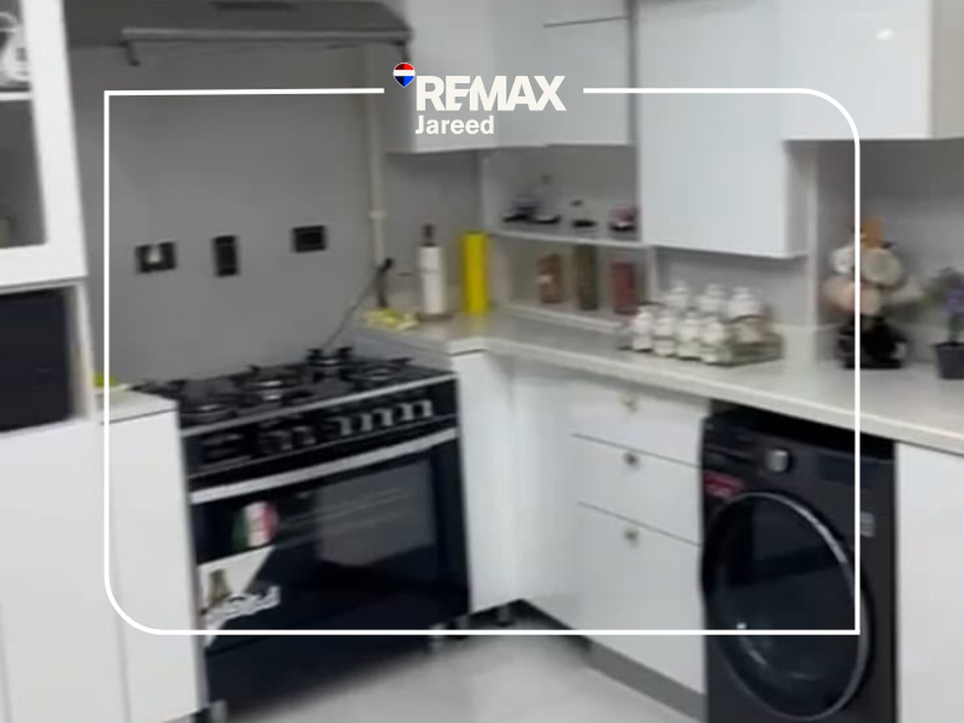 🌿 Luxury Furnished Apartment for Sale | District 8, Sheikh Zayed - Photo 16