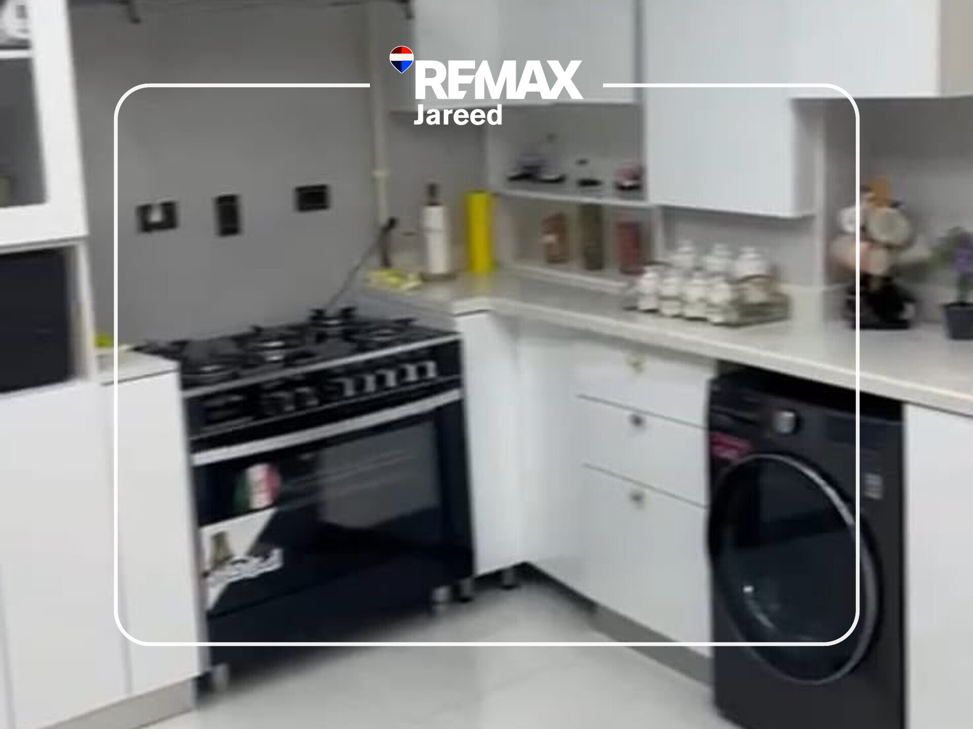 🌿 Luxury Furnished Apartment for Sale | District 8, Sheikh Zayed - Photo 5