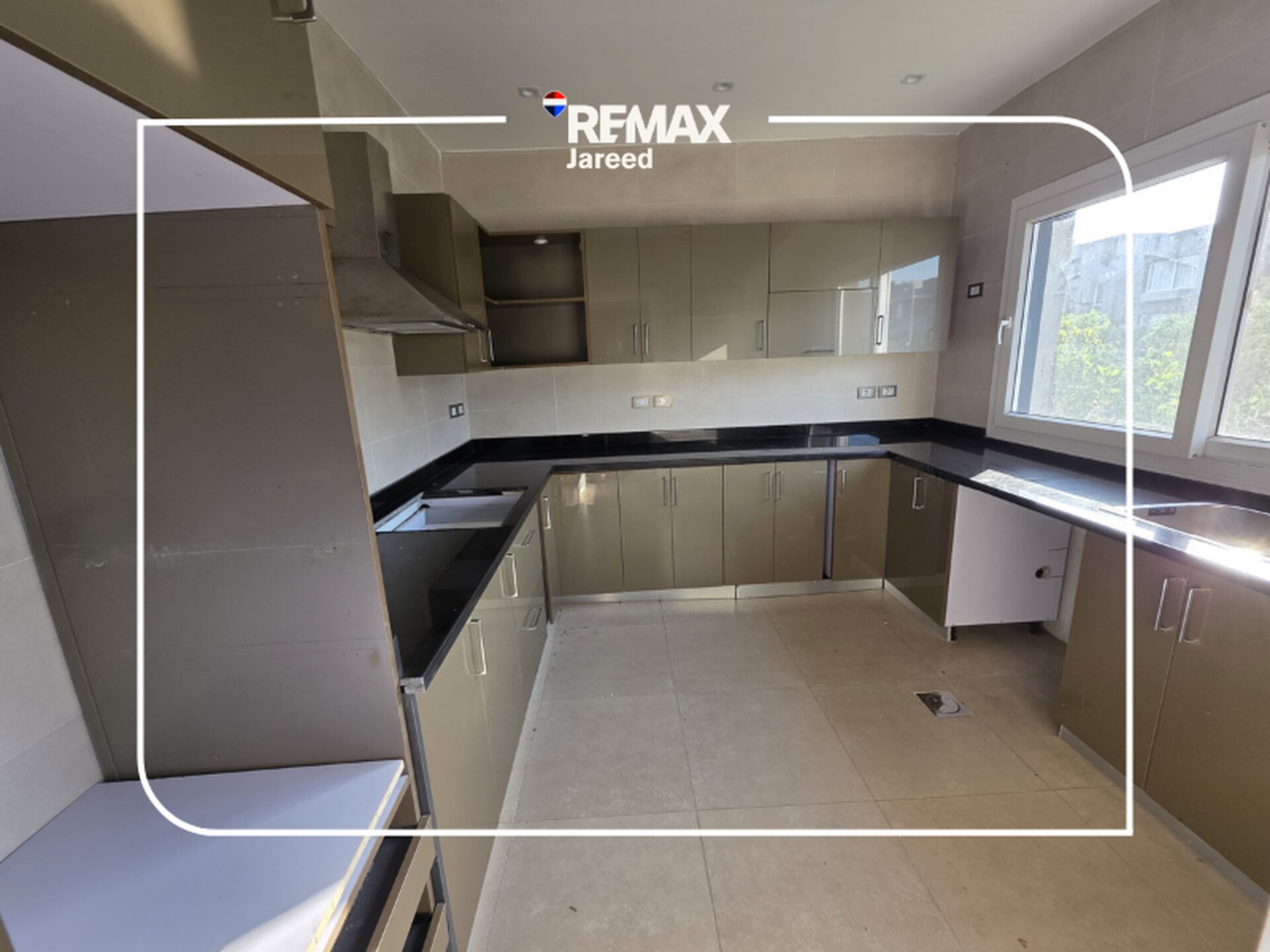 Fully finished townhouse 218 SQM - Photo 14