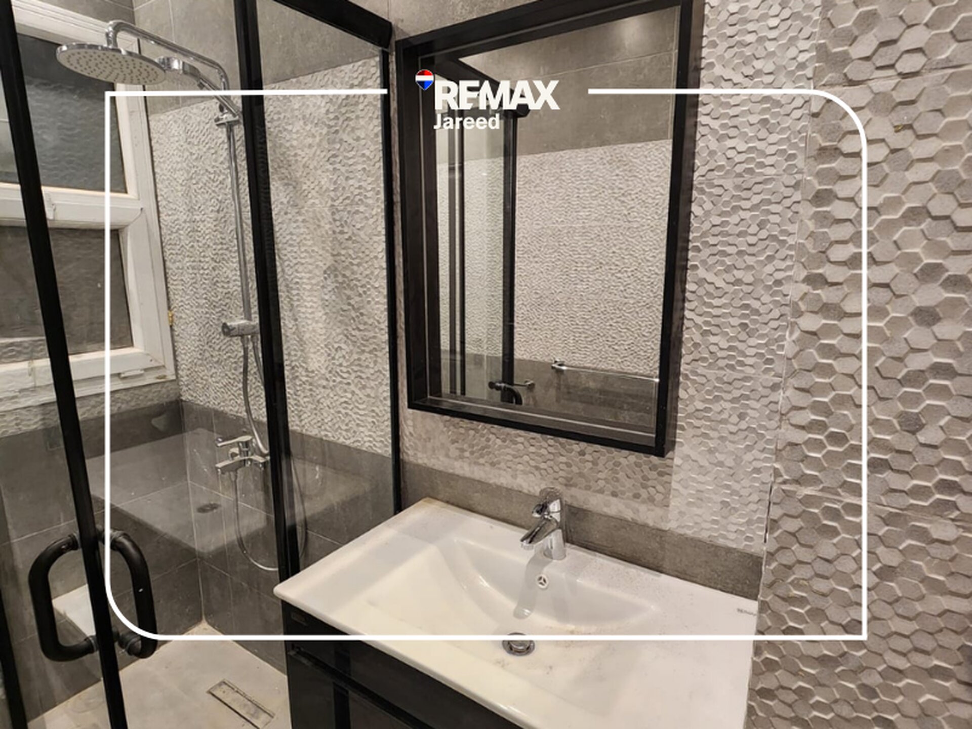 Fully finished townhouse 218 SQM - Photo 8