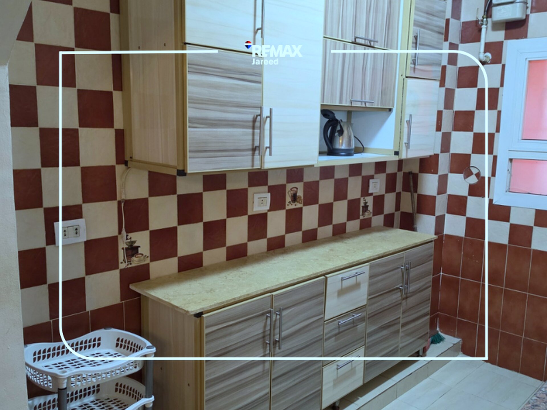 Fully Furnished Ground apartment with garden for rent - Photo 25