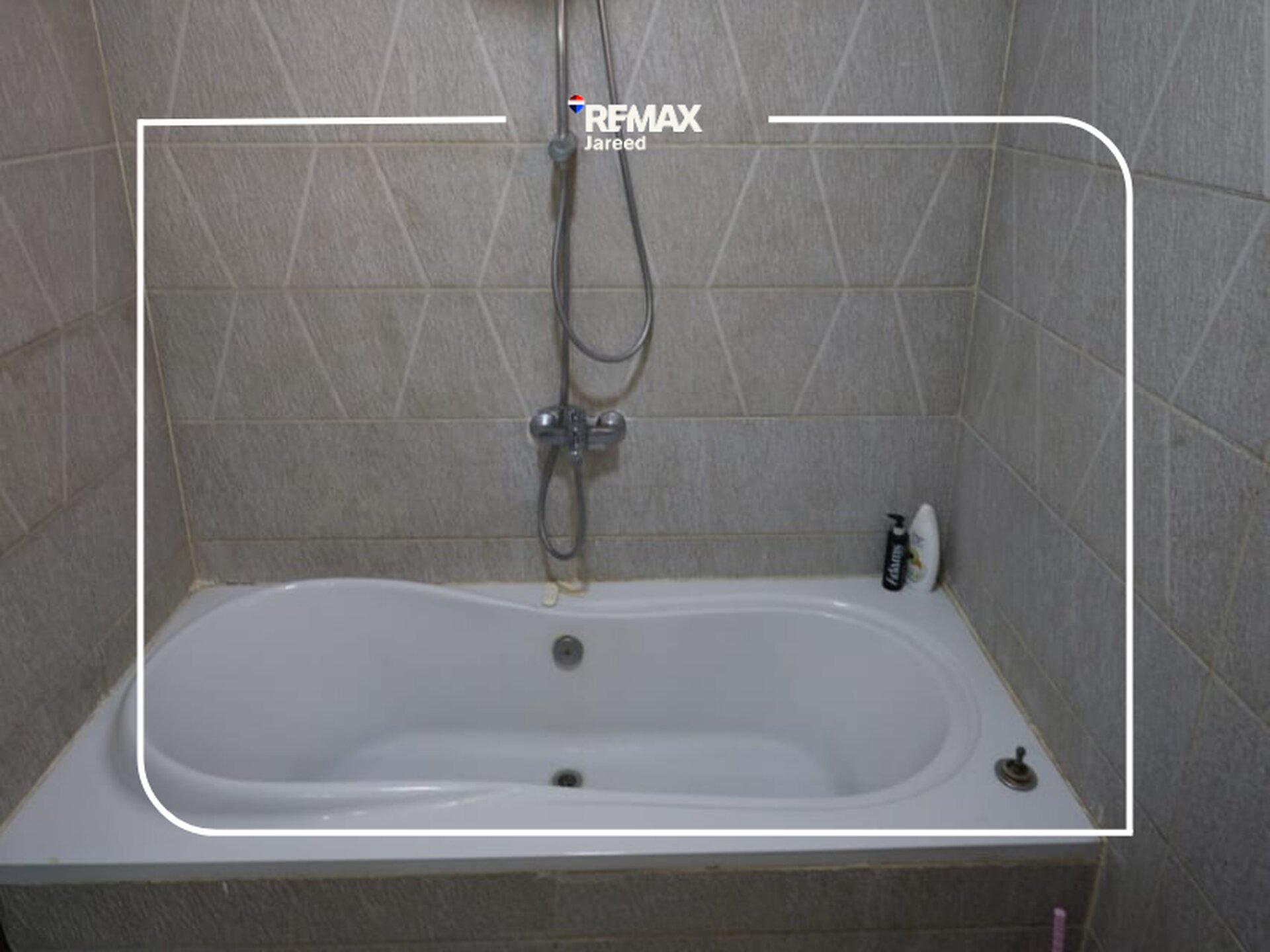 Furnished apartment for rent al khamayel - Photo 9