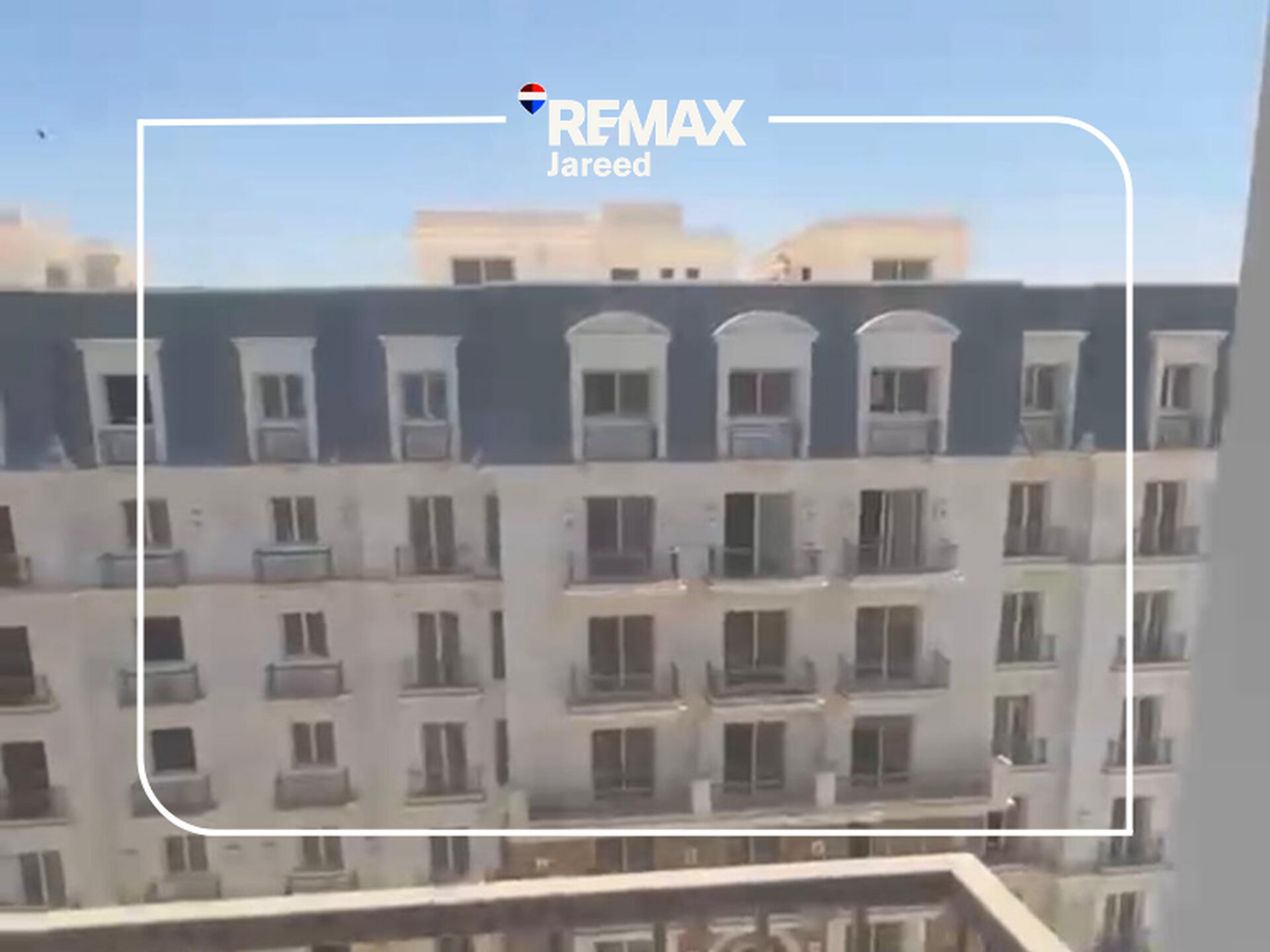 🏡 Sky Loft for Sale | Mountain View iCity October – The Lake Phase 📐 Built-up Area: 115 m²  🌿 Private Roof: 100 m²  📏 Total Area: 215 m² - Photo 19