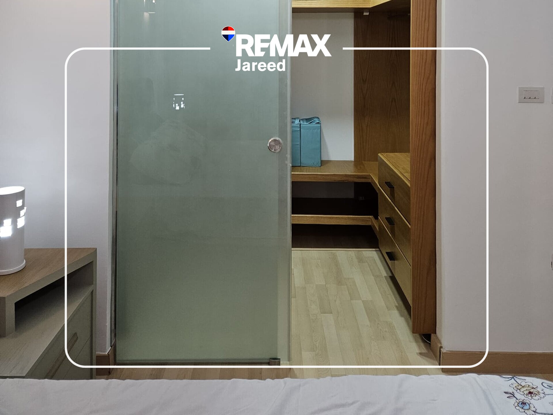luxurious modern apartment for sale / 8th district shiekh zayed - Photo 2