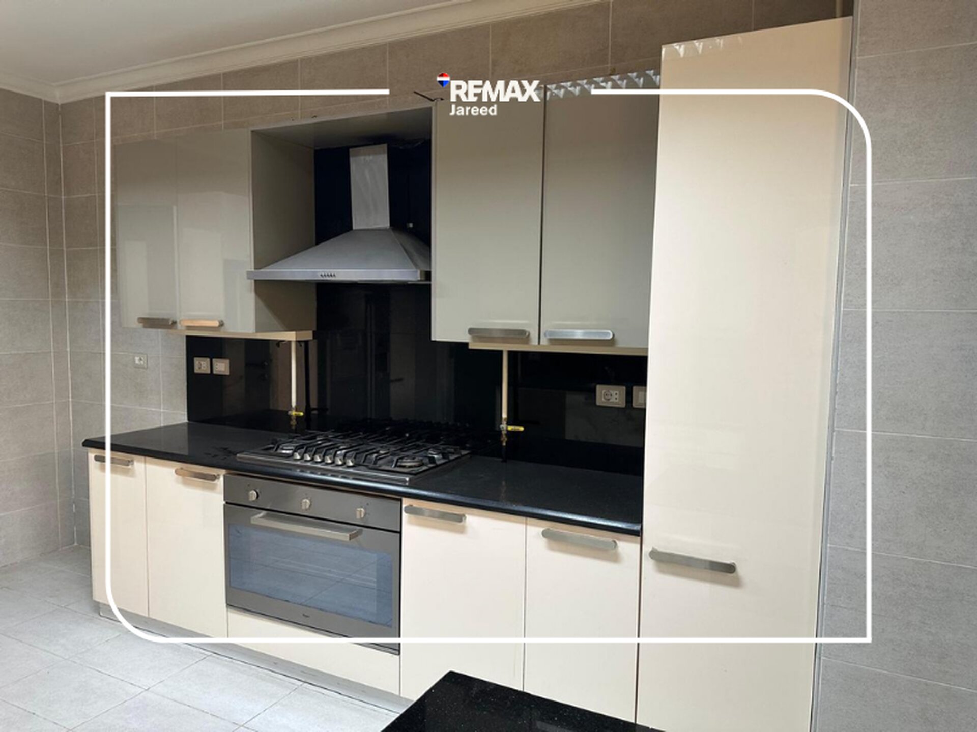 Fully finished ground apartment with kitchen and Acs and appliances in palm parks - Photo 10