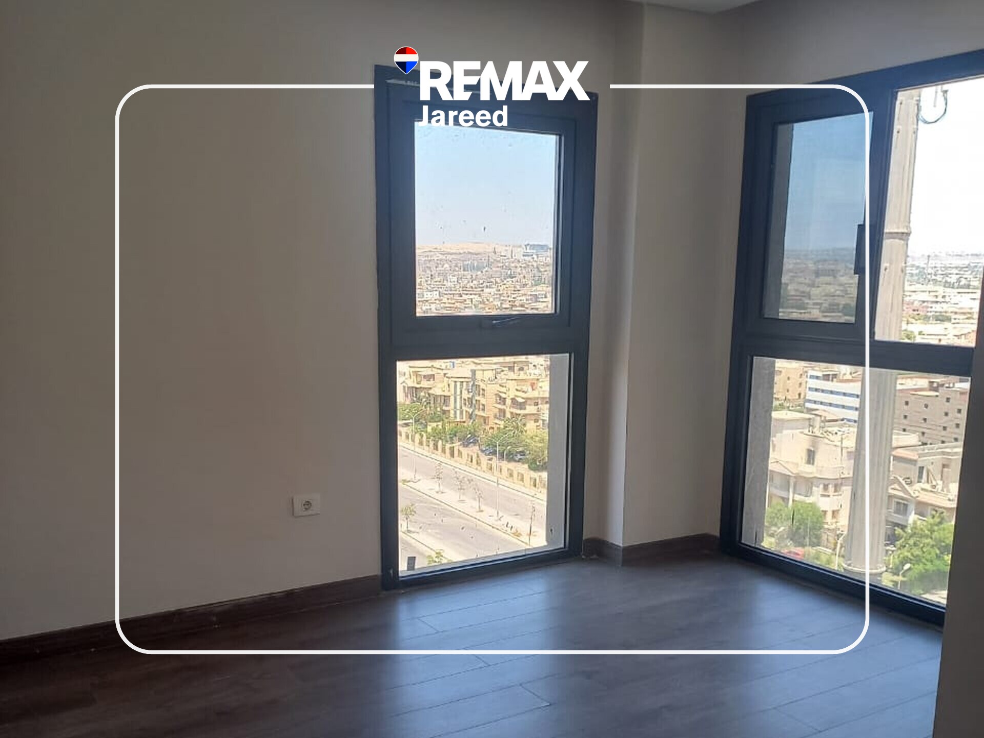 Semi Furnished Apartment for Rent in Zed West 7th Floor with spectacular Open view - Photo 11