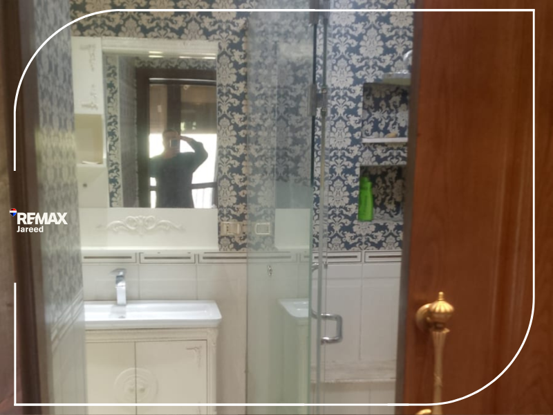 City villa for rent - in west town - Photo 16