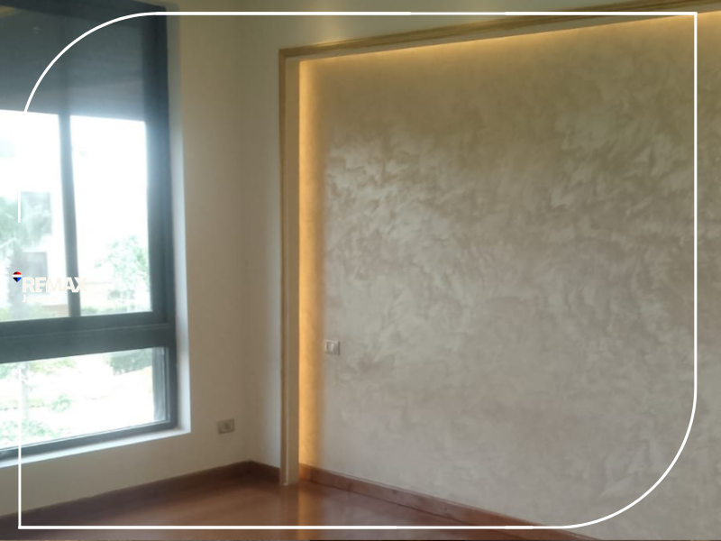 City villa for rent - in west town - Photo 6