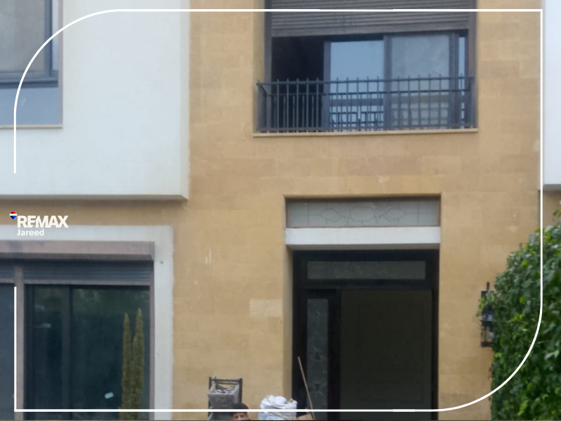 City villa for rent - in west town - Photo 8