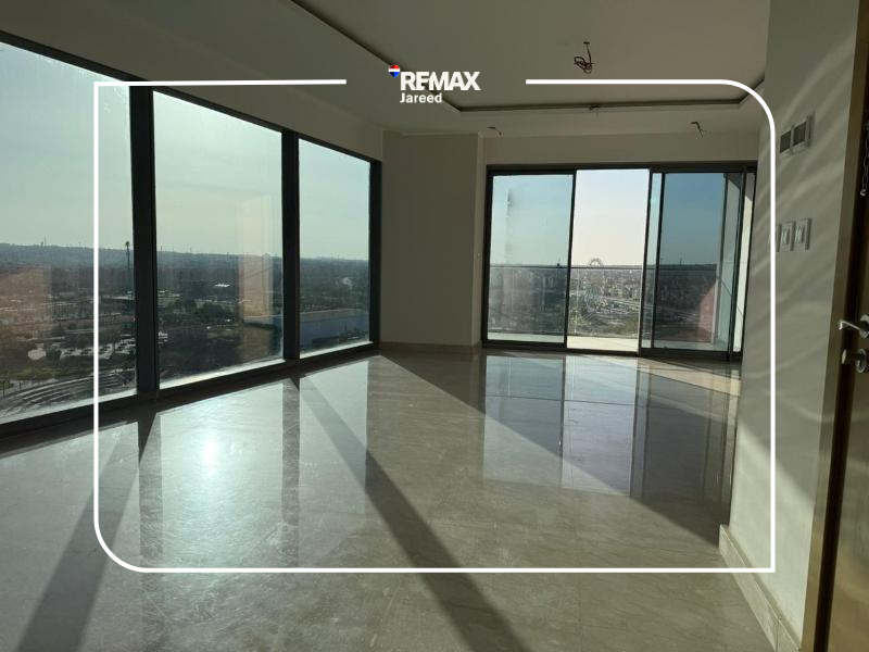 Premium Panoramic Park View Apartment in Zed Towers, Zed West - Photo 3