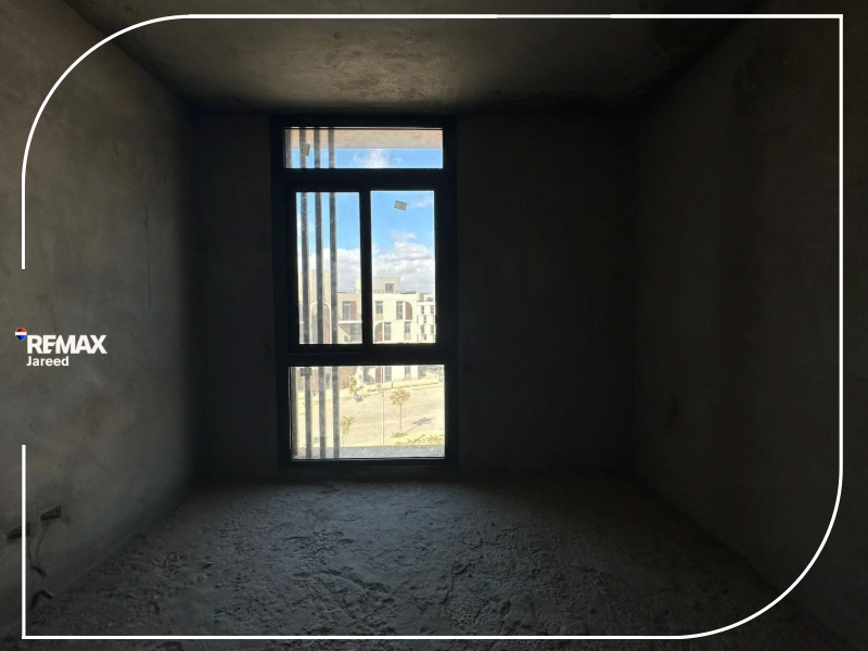 An excellent opportunity to own a delivered apartment in VYE SODIC. - Photo 8